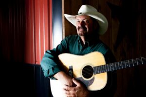 Read more about the article Richard Lynch – Real Country Vibes! Exclusive Interview!