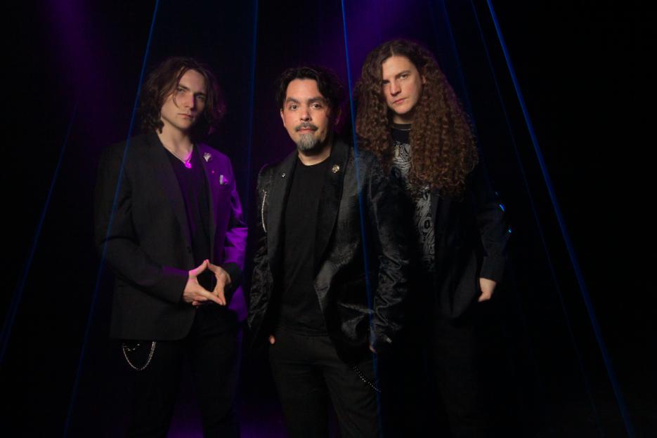 Read more about the article <strong>Dallas-based hard rock band Omega Station is set to release their new single, “The Wraith Song.”</strong>
