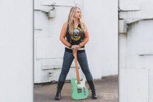 Read more about the article Ronda Ray Roars into 2024 with “Tiger Lily Girl” – A Hard-Rocking EP!