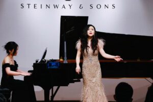 Read more about the article Lena Wu: A Soprano’s Journey from China to the Pinnacle of Elegance in New York